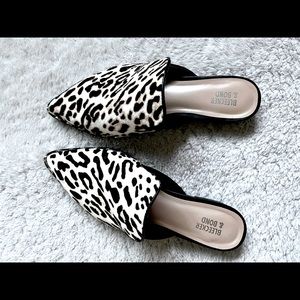 Incredible Leopard Mule Slip-on Slides!